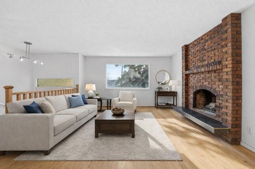 5720 Madigan Dr Ne, Calgary, AB, T2A4P5 | Card Image