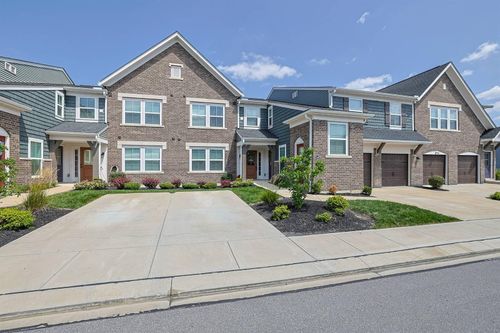2552 Crosshill Drive, Crescent Springs, KY, 41017 | Card Image