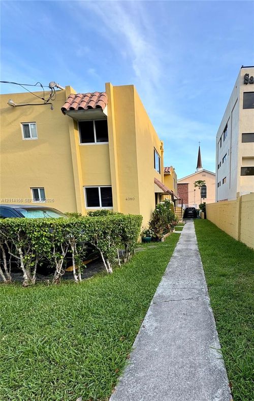 2-4080 Sw 2nd Ter, Coral Gables, FL, 33134-1758 | Card Image