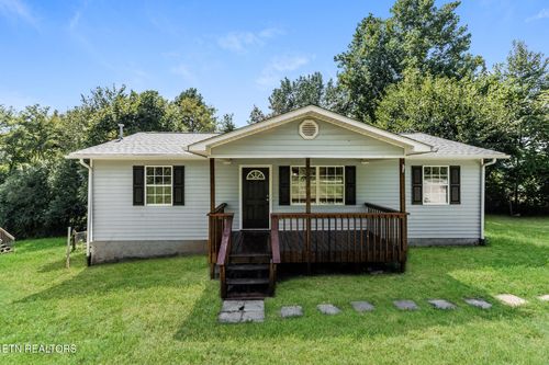 252 Queener Ln, Caryville, TN, 37714-3546 | Card Image