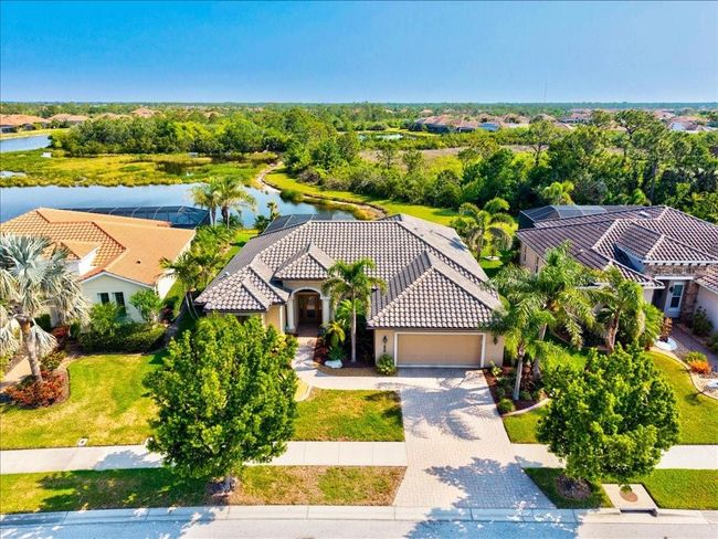 13644 Brilliante Dr, House other with 3 bedrooms, 2 bathrooms and null parking in Venice FL | Image 4