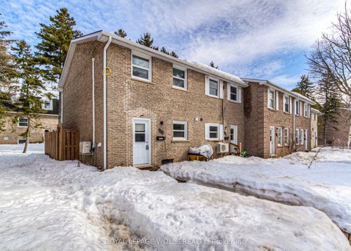 160 Westcourt Pl, Waterloo, ON, N2L2R7 | Card Image