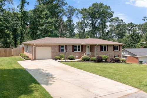 8 Ravensworth Rd, Taylors, SC, 29687-2941 | Card Image