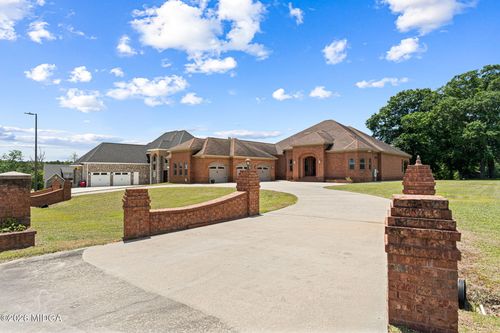 215 Little Hickory Dr, Lizella, GA, 31052-4341 | Card Image