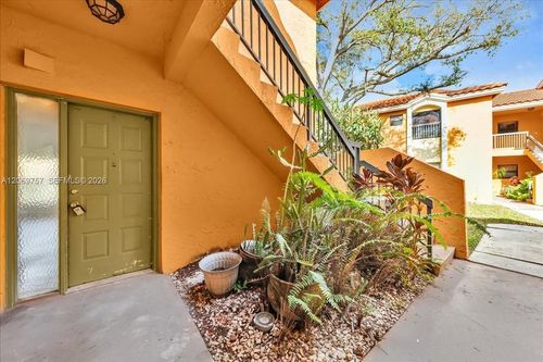 3814-3814 Coral Tree Cir, Coconut Creek, FL, 33073-4428 | Card Image