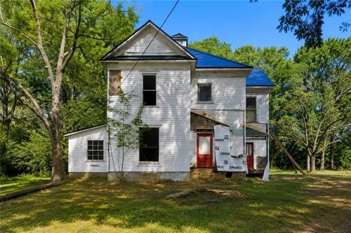 111 Bryan St W, Bremen, GA, 30110-5218 | Card Image