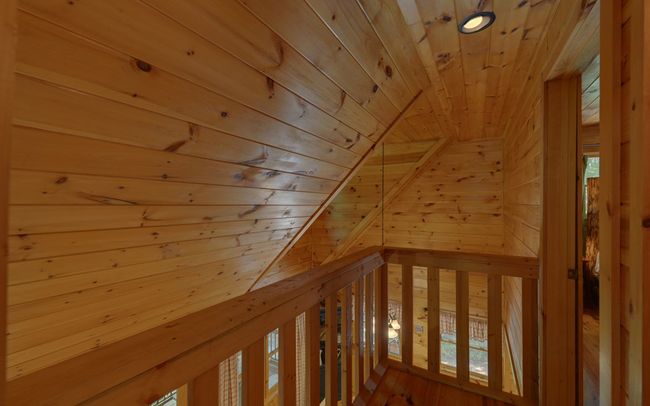 890 Mountain Lake Cir, Home with 3 bedrooms, 3 bathrooms and null parking in Blue Ridge GA | Image 20