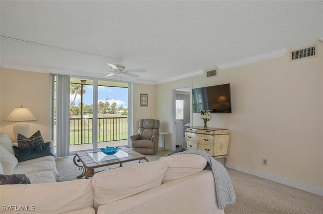 APT-201 - 4372 27 Th Ct Sw, Condo with 2 bedrooms, 2 bathrooms and null parking in NAPLES FL | Image 16