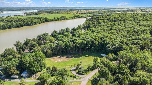 1100 La Source Rd, Plantagenet, ON, K0B1L0 | Card Image