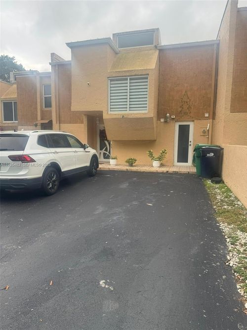 13854 Sw 67th Ter, Miami, FL, 33183-2206 | Card Image