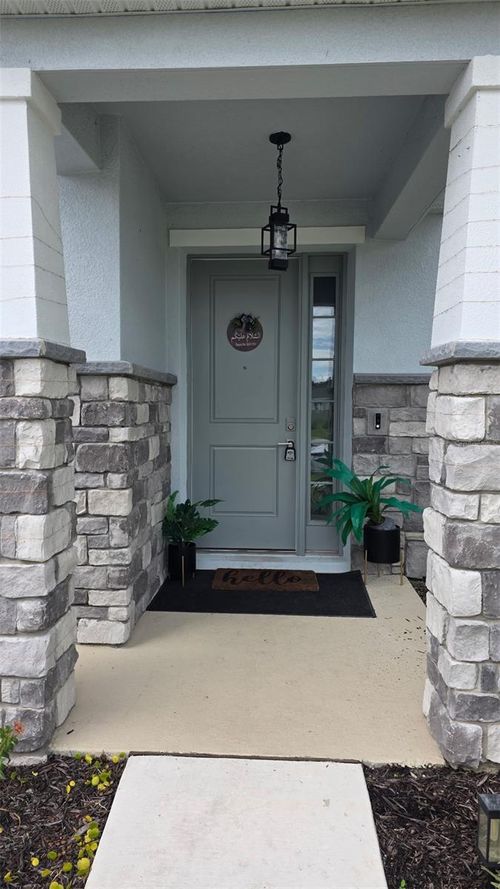 2320 Stratten Dr, Zephyrhills, FL, 33541-8631 | Card Image