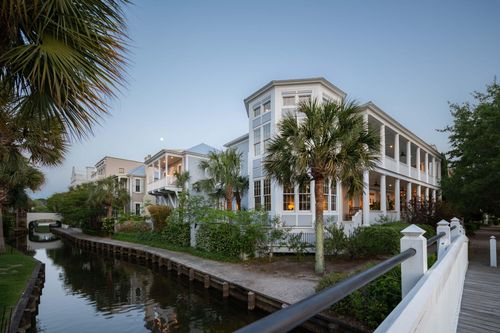 27 Krier Ln, Mount Pleasant, SC, 29464-6642 | Card Image