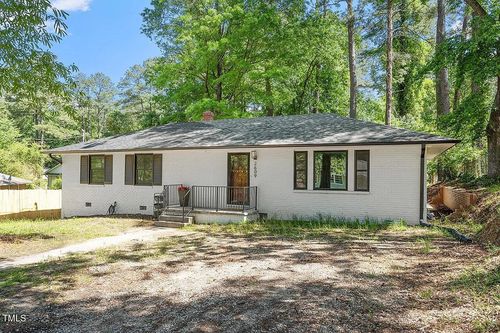 2609 Elmhurst Cir, Raleigh, NC, 27610-3505 | Card Image