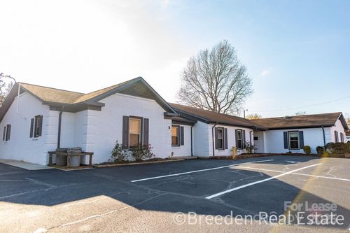 204 E Mcdowell St, Morganton, NC, 28655-3545 | Card Image