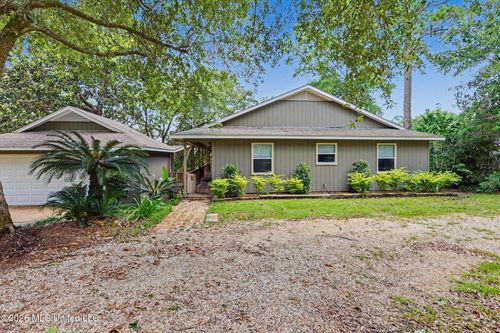 9813 Hidden Lake Rd, Vancleave, MS, 39565-8883 | Card Image