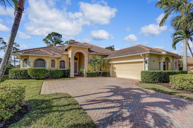8115 Links Way, House other with 3 bedrooms, 3 bathrooms and null parking in Port St Lucie FL | Image 14