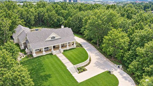 1721 Sunnyslope Ln, Manhattan, KS, 66502-4632 | Card Image