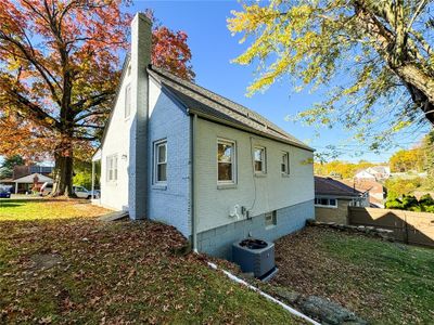 156 Sunny Dr, House other with 3 bedrooms, 1 bathrooms and 2 parking in Baldwin Boro PA | Image 2