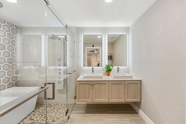 19420 Sw 129 Th Ave, House other with 4 bedrooms, 3 bathrooms and null parking in Miami FL | Image 38