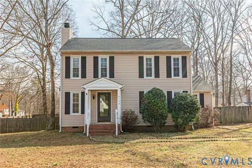 2139 Esquire Rd, North Chesterfield, VA, 23235-3525 | Card Image