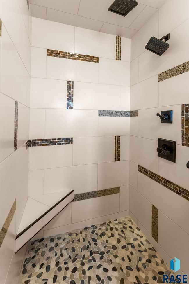 904 W Chicory Ln, House other with 5 bedrooms, 5 bathrooms and null parking in Sioux Falls SD | Image 46