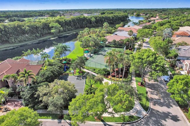 730 Bayside Ln, House other with 4 bedrooms, 3 bathrooms and null parking in Weston FL | Image 61