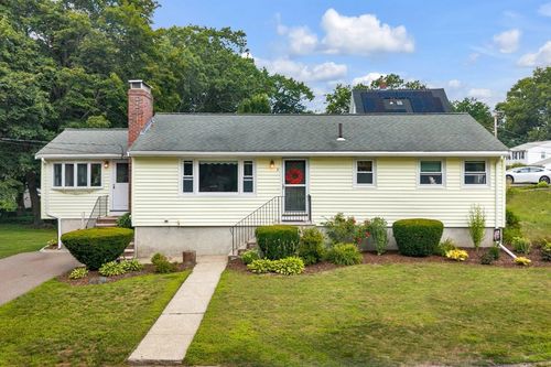 5 Walters Ave, Dedham, MA, 02026-6328 | Card Image