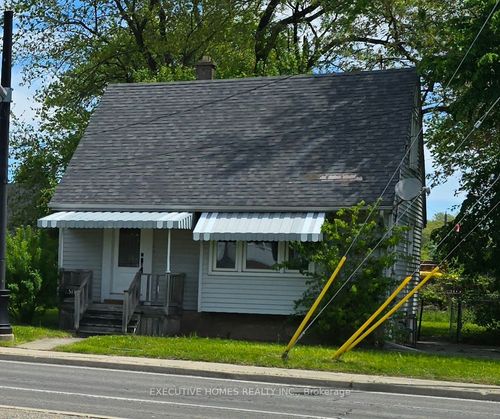 5176 Stanley Ave, Niagara Falls, ON, L2E5A4 | Card Image