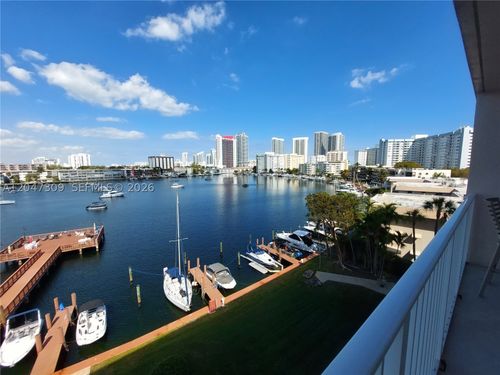 47-400 Golden Isles Dr, Hallandale Beach, FL, 33009-7507 | Card Image