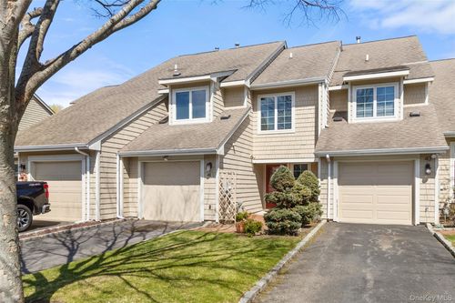 41-41 Doral Ln, Bay Shore, NY, 11706-8843 | Card Image