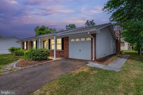 1503 N Amelia St, STERLING, VA, 20164-3612 | Card Image
