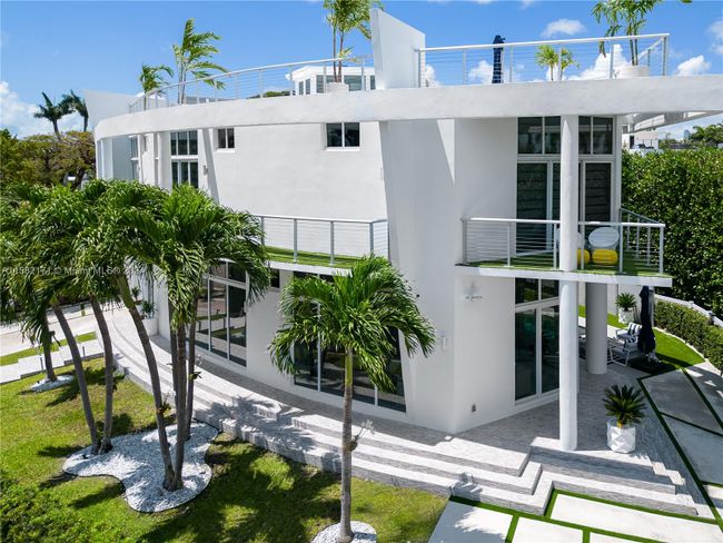 412 E Rivo Alto Dr, House other with 5 bedrooms, 5 bathrooms and null parking in Miami Beach FL | Image 3