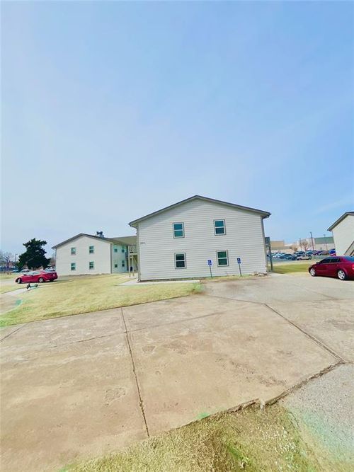 apt-1-309 Falcon Ct, Norman, OK, 73069-8680 | Card Image