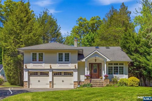 83 Norman Pl, Tenafly, NJ, 07670-2537 | Card Image