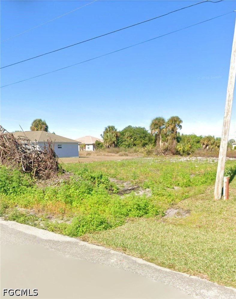 Land in Lehigh Acres