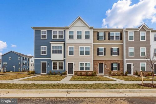 51 Short Branch Dr, RANSON, WV, 25438-4618 | Card Image