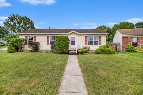 15080 Woodmont Ct, Romulus, MI, 48174-2945 | Card Image