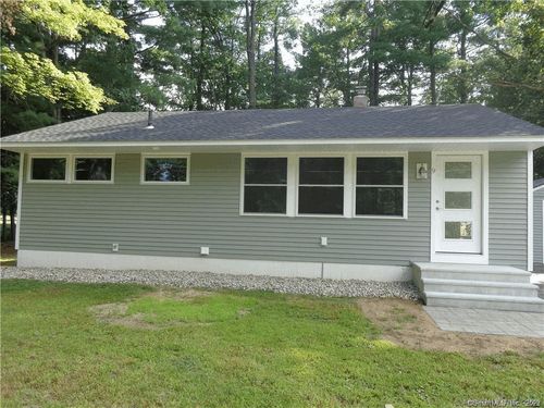 9 Silver Dr, Burlington, CT, 06013-2516 | Card Image