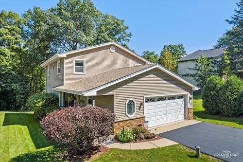 21436 W Sylvan Dr, Mundelein, IL, 60060-3356 | Card Image