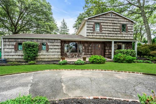 58 Rhoda Ave, Smithtown, NY, 11787-5135 | Card Image