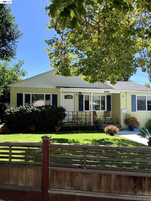 1066 Maple Ave, Vallejo, CA, 94591-5508 | Card Image