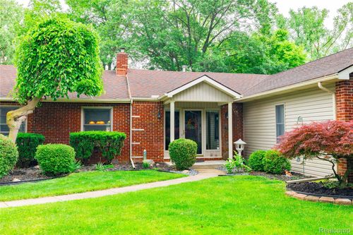 21781 Thorofare Rd, Grosse Ile, MI, 48138-1491 | Card Image