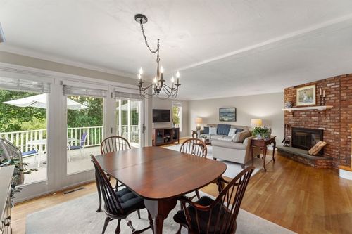 apt-10-70 Parks St, Duxbury, MA, 02332-4845 | Card Image