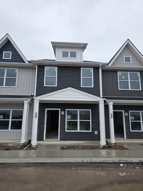 136 Front Ridge Cir, Clarksville, TN, 37040-7387 | Card Image