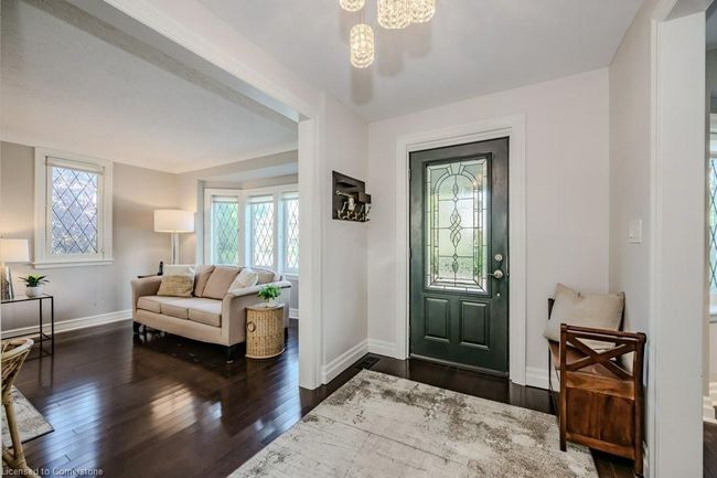 2 Chedoke Ave, House other with 4 bedrooms, 2 bathrooms and 2 parking in Hamilton ON | Image 5