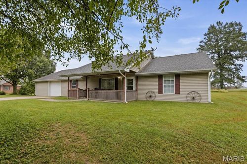 116 Elm Ave, New Bloomfield, MO, 65063-5430 | Card Image