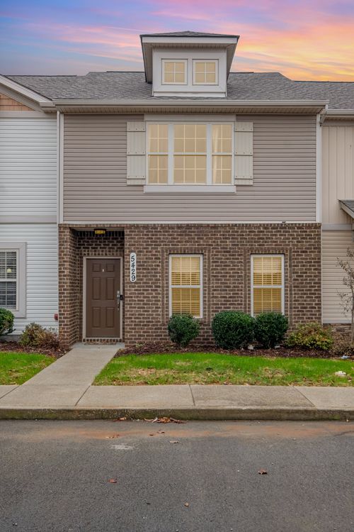 5429 Perlou Ln, Murfreesboro, TN, 37128-3947 | Card Image