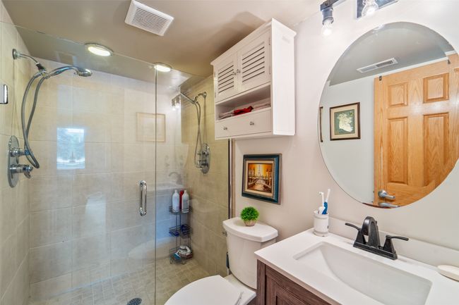 APT-8 - 9533 University Ave, Condo with 2 bedrooms, 2 bathrooms and null parking in Clive IA | Image 15