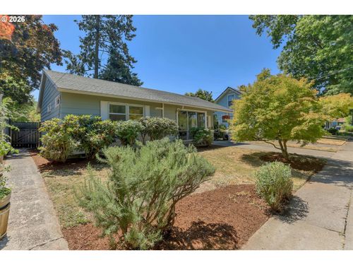 6222 Ne Beech St, Portland, OR, 97213 | Card Image