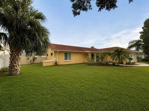 6007 9th Ave W, BRADENTON, FL, 34209-4102 | Card Image